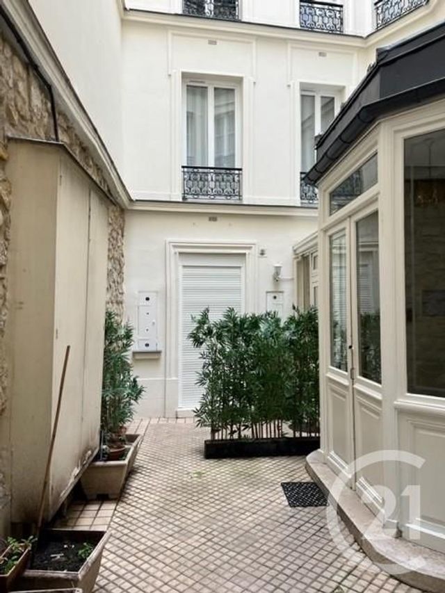 Appartement F2 à vendre - 2 pièces - 43.67 m2 - PARIS - 75006 - ILE-DE-FRANCE - Century 21 Alpha Saint-Germain