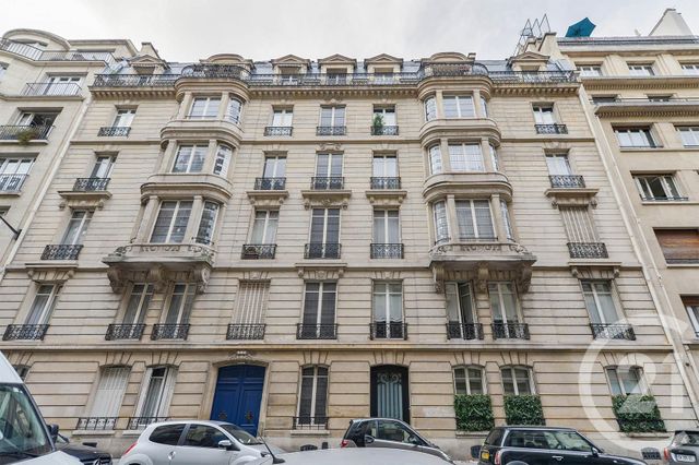  - PARIS - 
