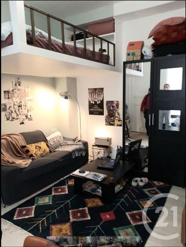  - PARIS - 