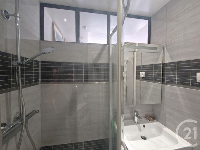 Appartement Studio à vendre - 1 pièce - 23.7 m2 - PARIS - 75006 - ILE-DE-FRANCE - Century 21 Alpha Saint-Germain