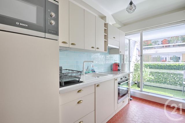 Appartement F3 à vendre - 3 pièces - 71.0 m2 - PARIS - 75007 - ILE-DE-FRANCE - Century 21 Alpha Saint-Germain