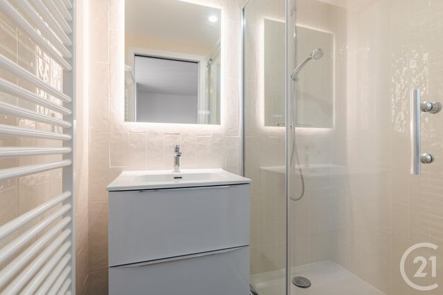 Appartement Duplex à vendre - 3 pièces - 49.68 m2 - PARIS - 75007 - ILE-DE-FRANCE - Century 21 Alpha Saint-Germain