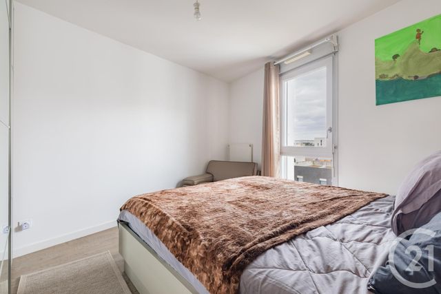 Appartement F4 à vendre - 4 pièces - 76.0 m2 - GENNEVILLIERS - 92 - ILE-DE-FRANCE - Century 21 Alpha Saint-Germain