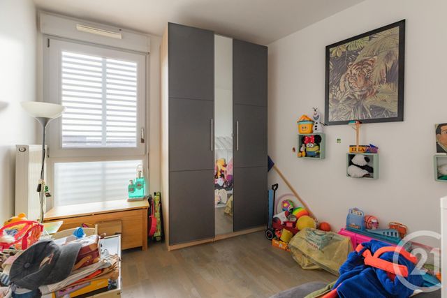 Appartement F4 à vendre - 4 pièces - 76.0 m2 - GENNEVILLIERS - 92 - ILE-DE-FRANCE - Century 21 Alpha Saint-Germain