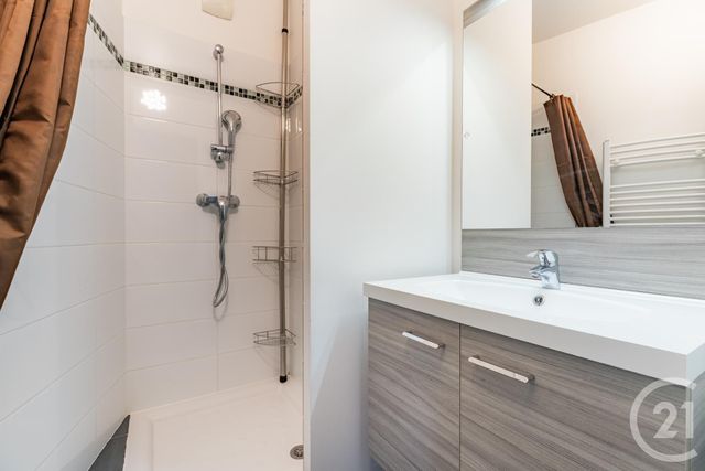 Appartement F4 à vendre - 4 pièces - 76.0 m2 - GENNEVILLIERS - 92 - ILE-DE-FRANCE - Century 21 Alpha Saint-Germain