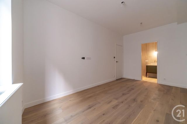 Appartement F4 à vendre - 4 pièces - 122.0 m2 - PARIS - 75006 - ILE-DE-FRANCE - Century 21 Alpha Saint-Germain
