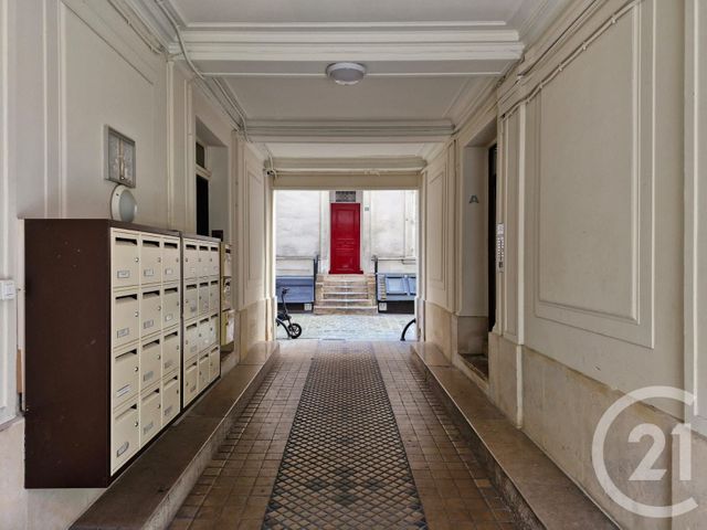 Chambre à vendre - 1 pièce - 5.37 m2 - PARIS - 75009 - ILE-DE-FRANCE - Century 21 Alpha Saint-Germain