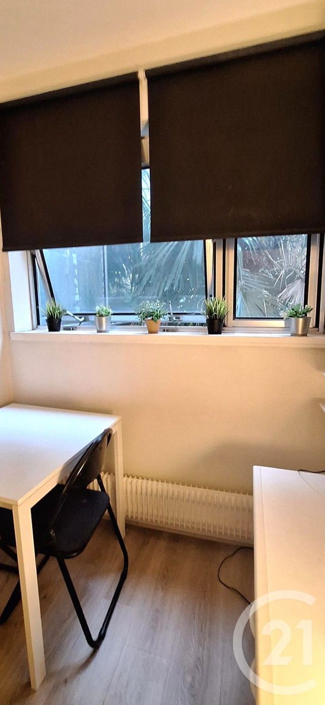 Appartement F1 à louer - 1 pièce - 10.0 m2 - PARIS - 75007 - ILE-DE-FRANCE - Century 21 Alpha Saint-Germain
